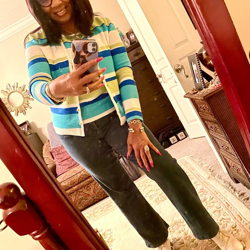 Two pieces set by ST John, multi striped, long sleeves sweater, with a shell. - Picture 11 of 11